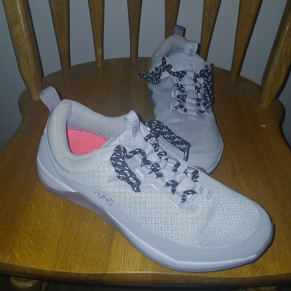 Ryka sneekers